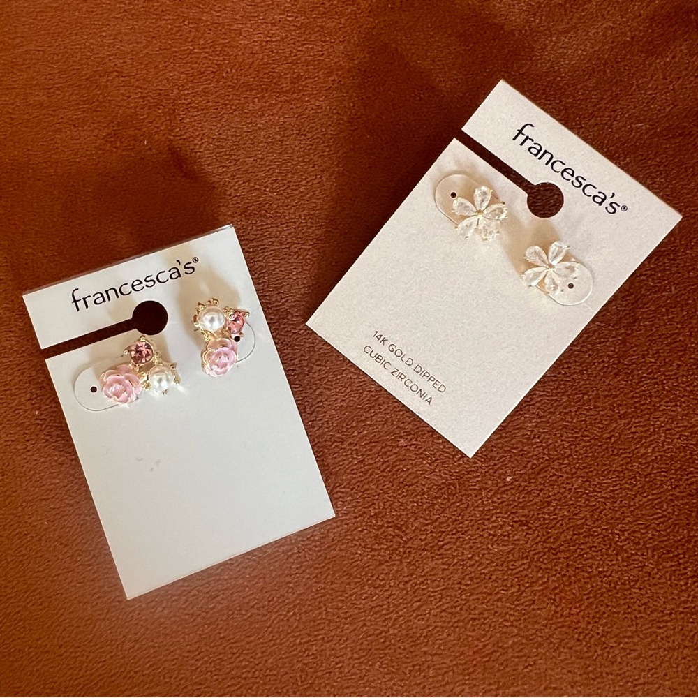 2 pairs NWT Francesca’s floral earrings